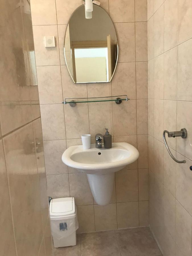Spacious Bedroom For Two With Pool View - Pansion Hajduk Korčula Exterior foto